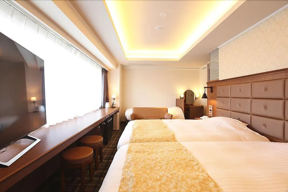 Kobe Luminous Hotel Sannomiya 4*,  Japan