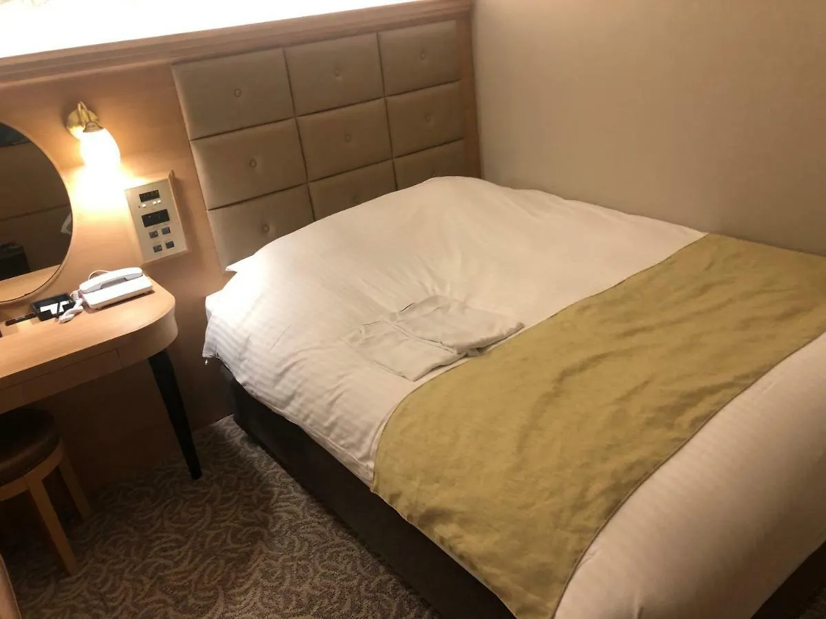 Kobe Luminous Hotel Sannomiya 4*,