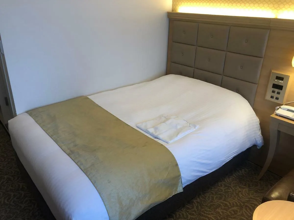Kobe Luminous Hotel Sannomiya 4*,